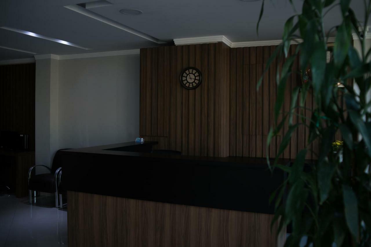 Sokulski Flat Hotel E Restaurante Araucária Dış mekan fotoğraf